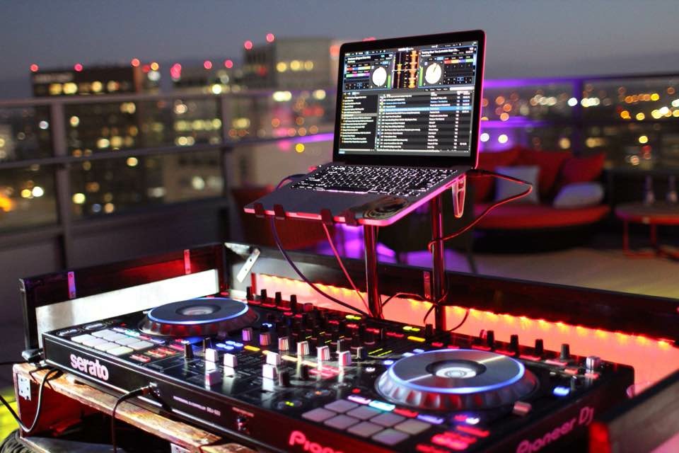 Professional DJ Entertainment for the Bay Area